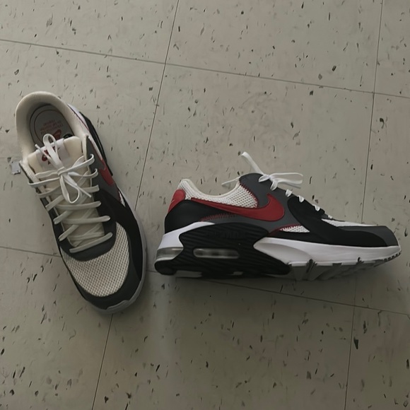 air max red white blue